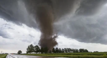 Tornado dan Badai di AS, 21 Orang Tewas dan Listrik Terputus